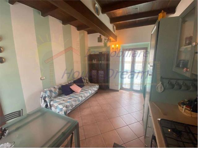 Appartamento in vendita a Colazza, Novara