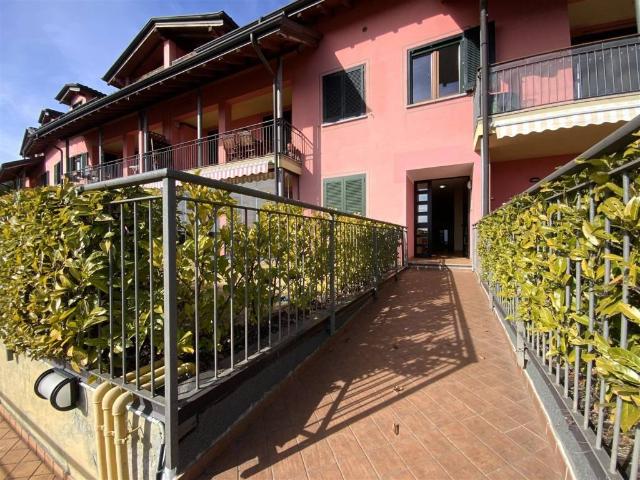 Appartamento in vendita a Colazza, Novara