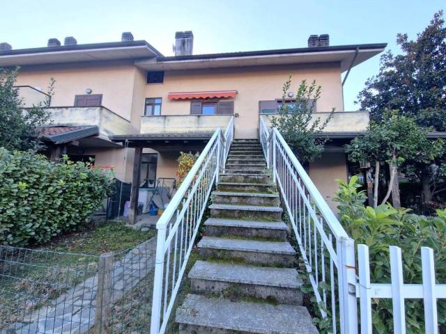Appartamento in vendita a Chiaro, Colico