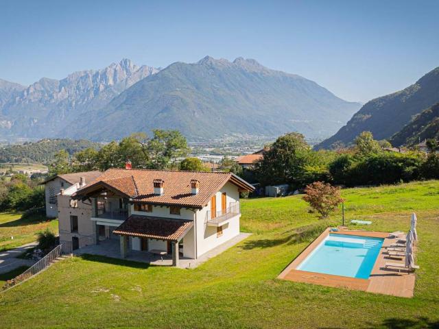 Appartamento in vendita a Chiaro, Colico