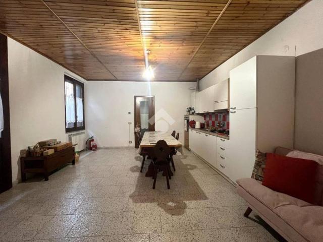 Appartamento in vendita a Villatico, Colico