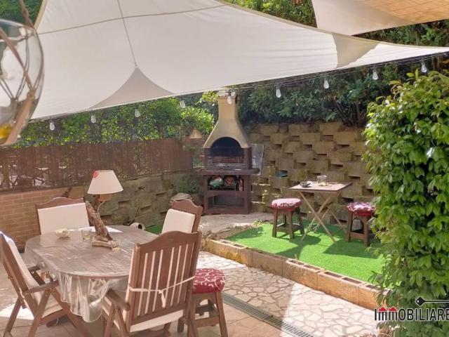 Appartamento in vendita a La Badia, Colle Di Val D'elsa