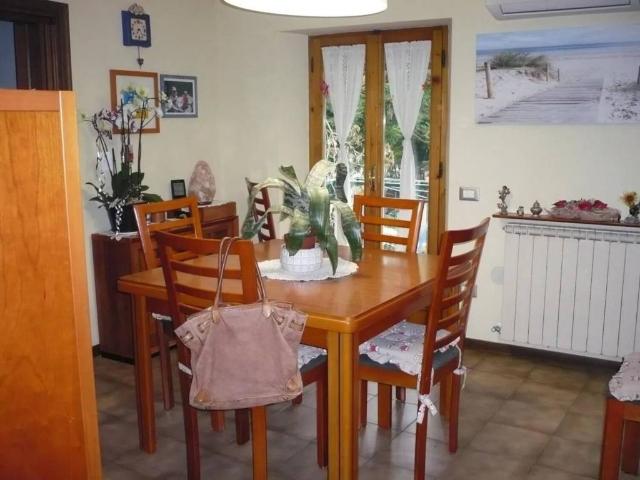 Appartamento in vendita a Colle Di Val D'elsa, Toscana