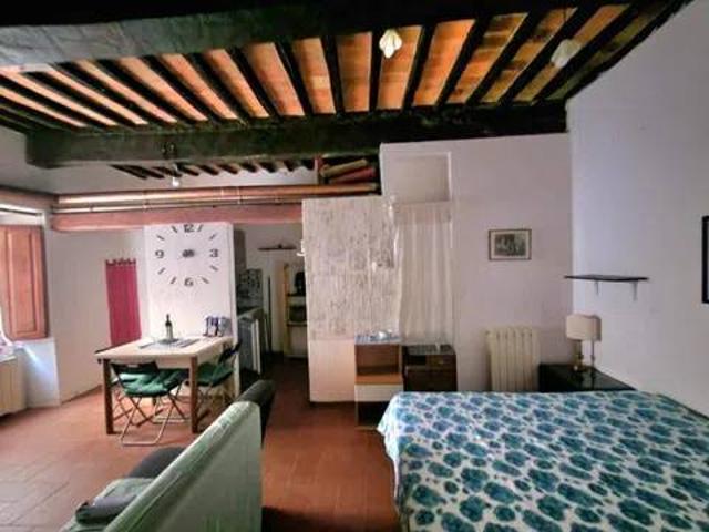 Appartamento in vendita a Colle Di Val D'elsa, Toscana