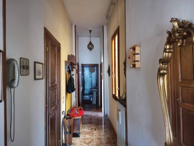 Appartamento in vendita a Colle Di Val D'elsa, Toscana