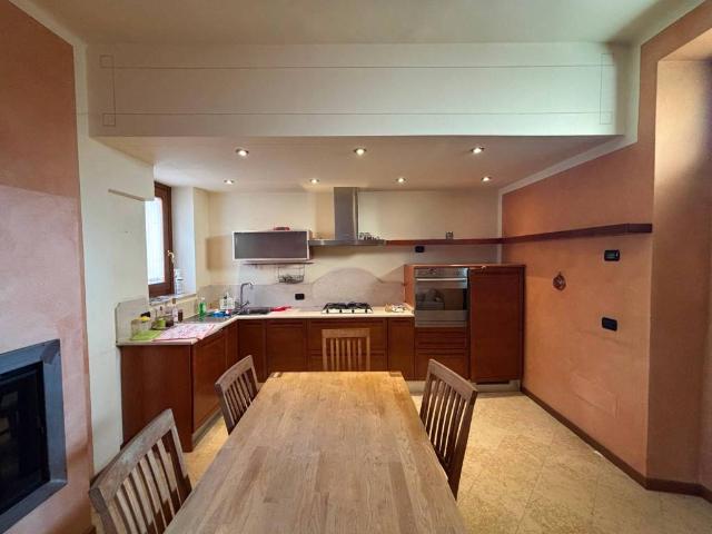 Appartamento in vendita a Collebeato, Lombardia
