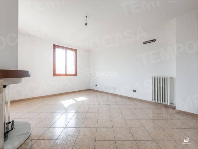 Appartamento in vendita a Collecchio, Reggio Emilia