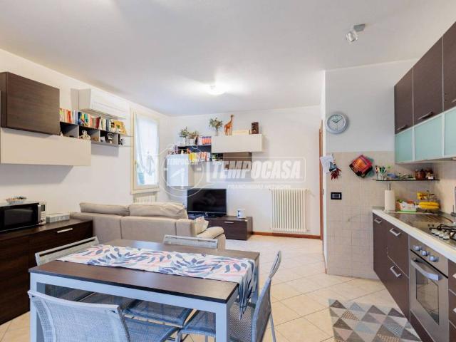 Appartamento in vendita a Collecchio, Reggio Emilia