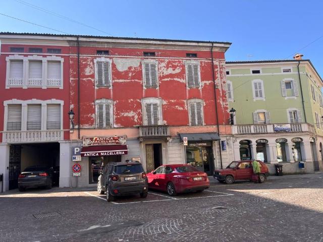 Appartamento in vendita a Collecchio, Reggio Emilia