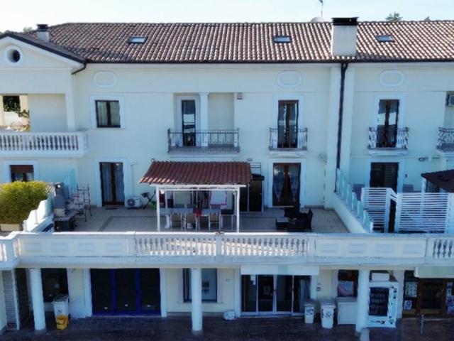Appartamento in vendita a Collecorvino, Abruzzo