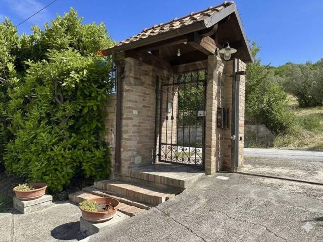 Appartamento in vendita a Colledimezzo, Abruzzo