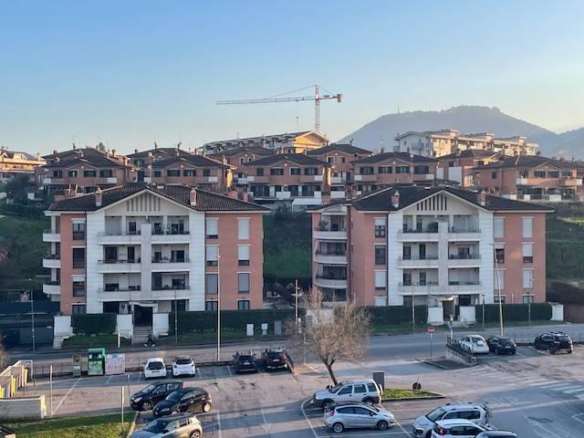 Appartamento in vendita a Colle Sant'Antonino, Roma Capitale