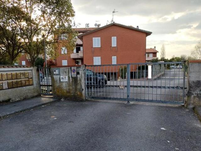 Appartamento in vendita a Collesalvetti, Livorno