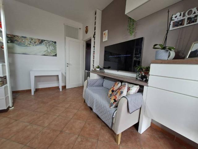 Appartamento in vendita a Collesalvetti, Toscana