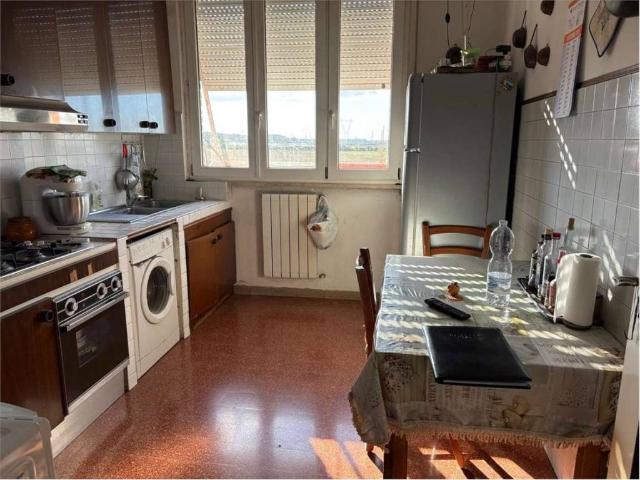 Appartamento in vendita a Collesalvetti, Toscana
