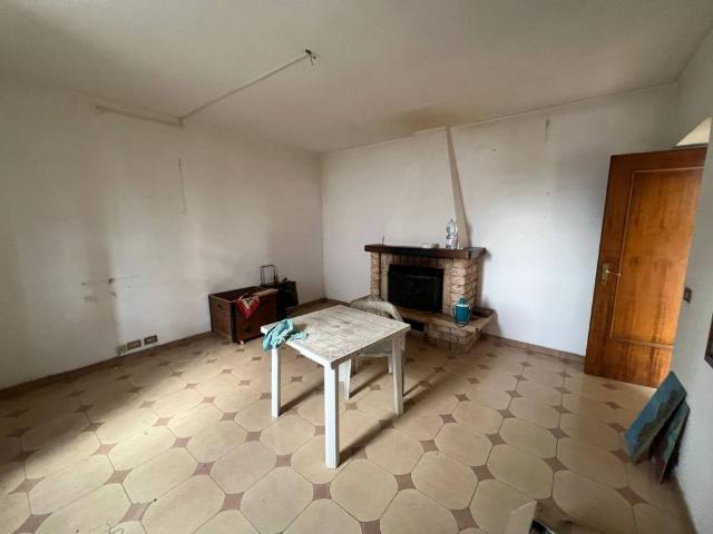 Villa Indipendente in vendita a La Casa, Collesalvetti
