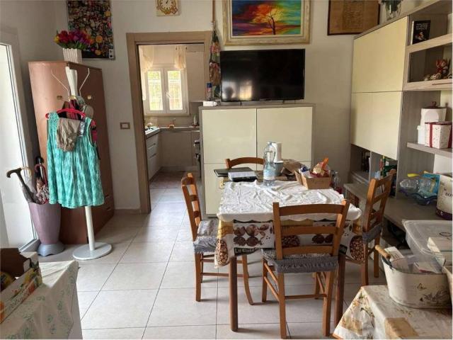 Appartamento in vendita a Collesalvetti, Toscana