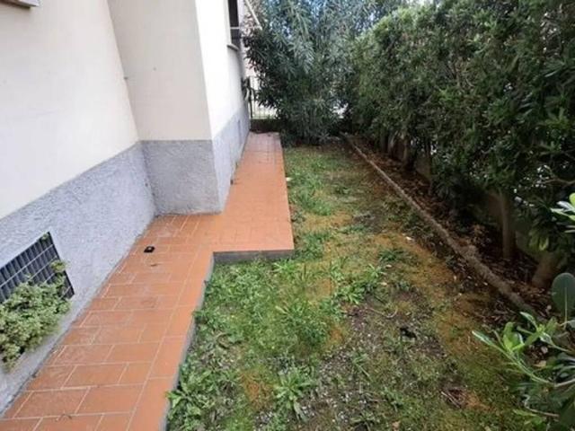 Appartamento in vendita a Collesalvetti, Toscana