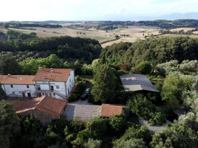 Appartamento in vendita a Collesalvetti, Toscana