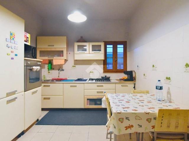 Appartamento in vendita a Collesalvetti, Toscana