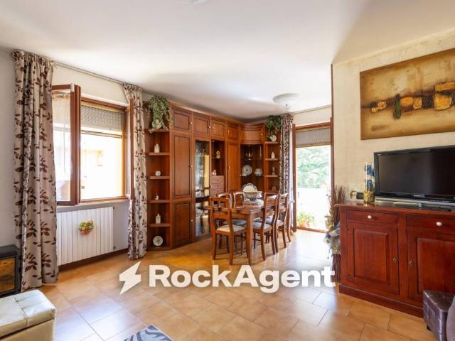 Appartamento in vendita a Collesalvetti, Toscana
