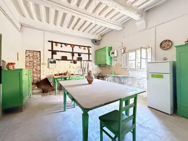 Appartamento in vendita a Collesalvetti, Toscana