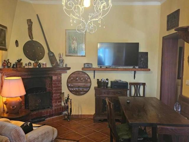 Appartamento in vendita a Colognole, Collesalvetti