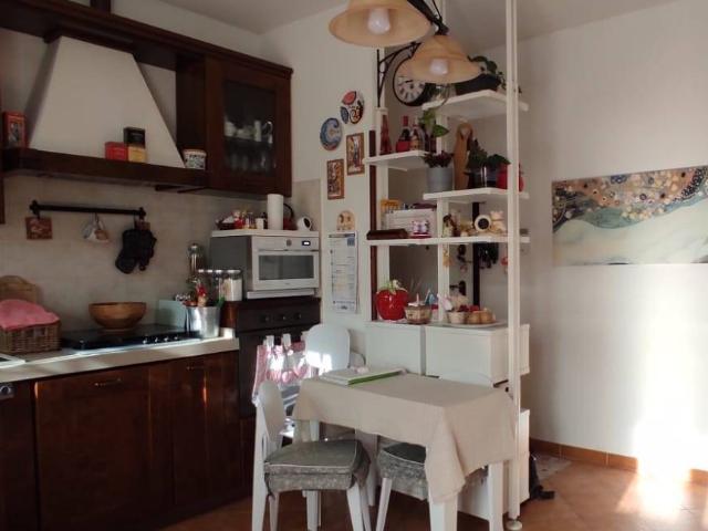 Appartamento in vendita a Collesalvetti, Toscana