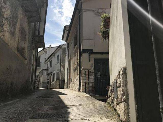 Appartamento in vendita a Colli A Volturno, Molise