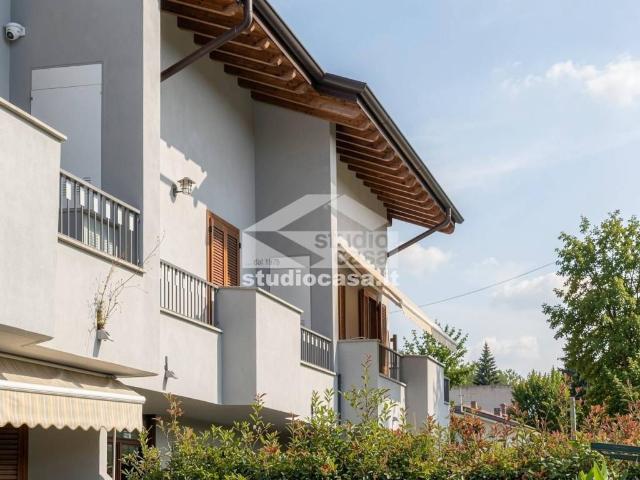 Appartamento in vendita a Urgnano, Lombardia