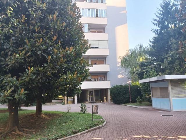 Appartamento in vendita a San Giuliano Monzese, Cologno Monzese