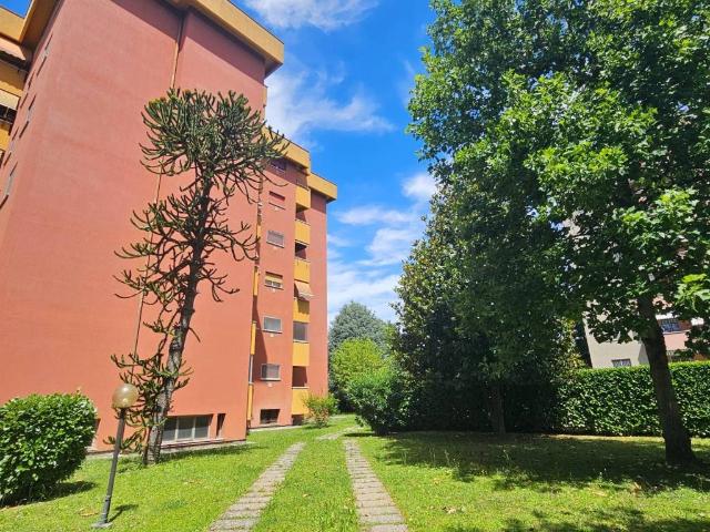Appartamento in vendita a Cologno Monzese, Lombardia