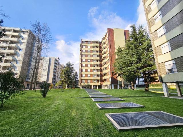 Appartamento in vendita a Cologno Monzese, Lombardia