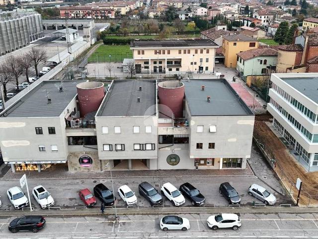 Appartamento in vendita a Strà, Colognola Ai Colli
