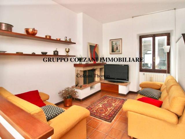 Appartamento in vendita a Colonno, Lombardia