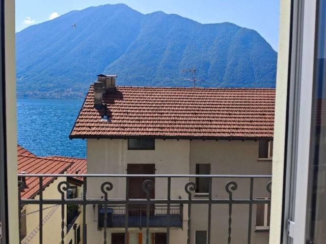 Appartamento in vendita a Colonno, Lombardia