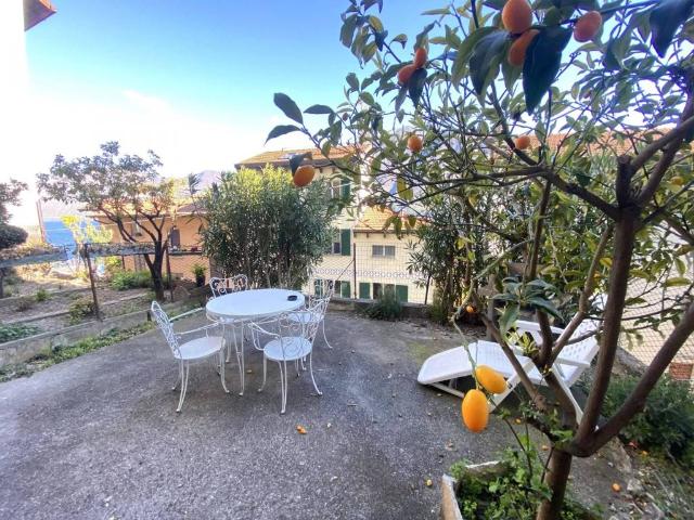 Appartamento in vendita a Colonno, Lombardia