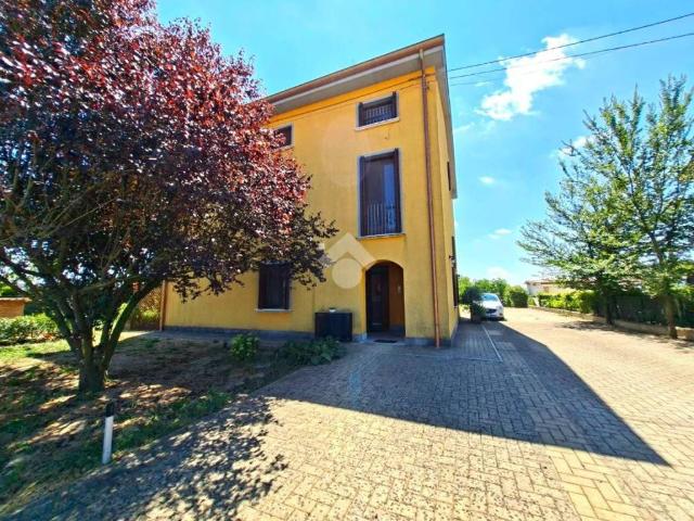 Appartamento in vendita a Sacchetta, Colorno