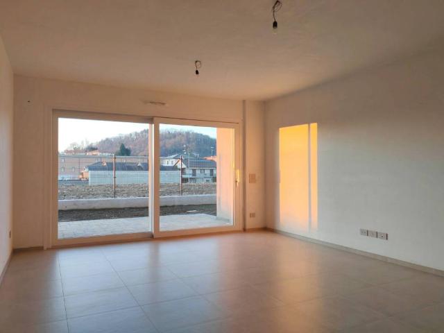 Appartamento in vendita a Gironico Al Piano, Lombardia