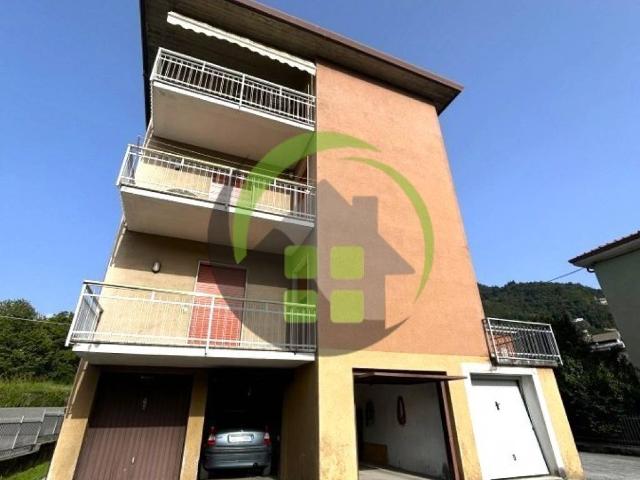 Appartamento in vendita a Colzate, Lombardia