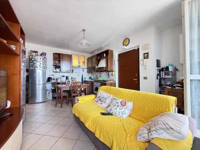Appartamento in vendita a Comazzo, Lombardia