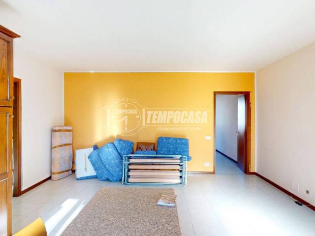 Appartamento in vendita a Comazzo, Lombardia