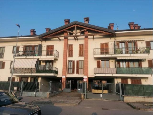 Appartamento in vendita a Comazzo, Lombardia