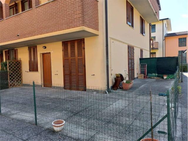 Appartamento in vendita a Comazzo, Lombardia