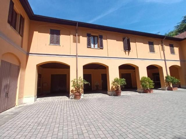 Appartamento in vendita a Comerio, Lombardia