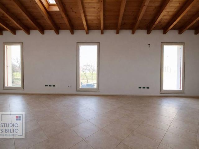 Appartamento in vendita a Commessaggio, Lombardia