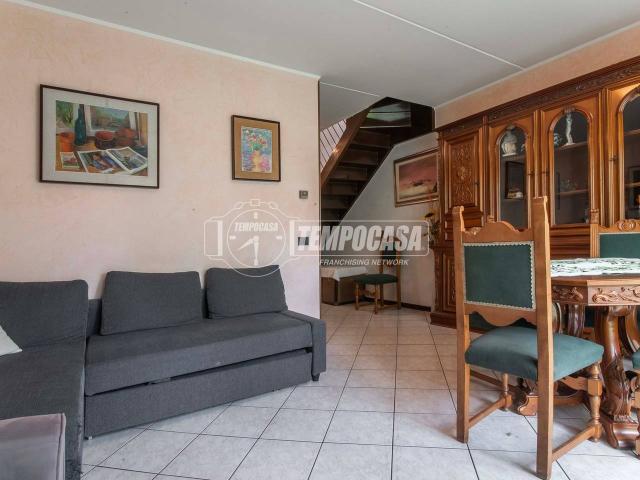 Appartamento in vendita a Prestino, Como
