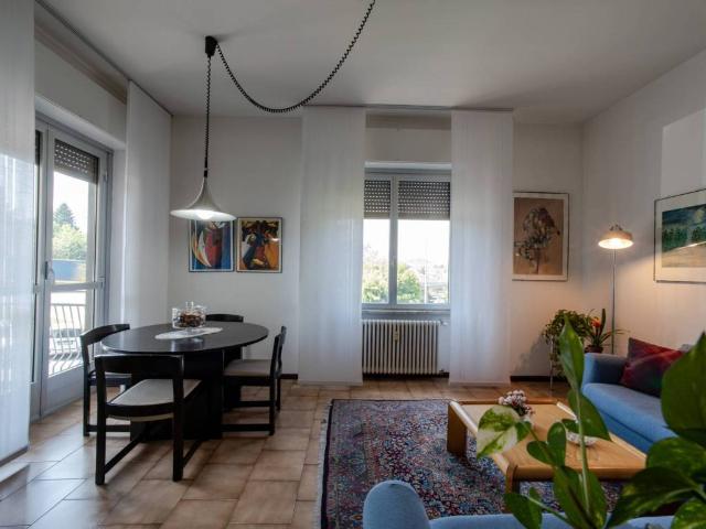 Appartamento in vendita a Como, Lombardia
