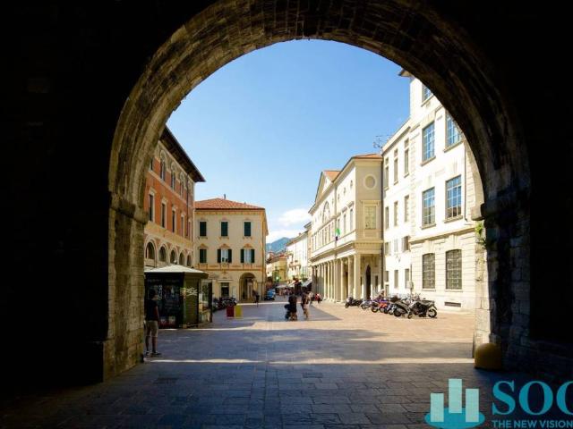 Appartamento in vendita a San Bartolomeo, Como