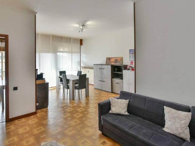 Appartamento in vendita a Como, Lombardia